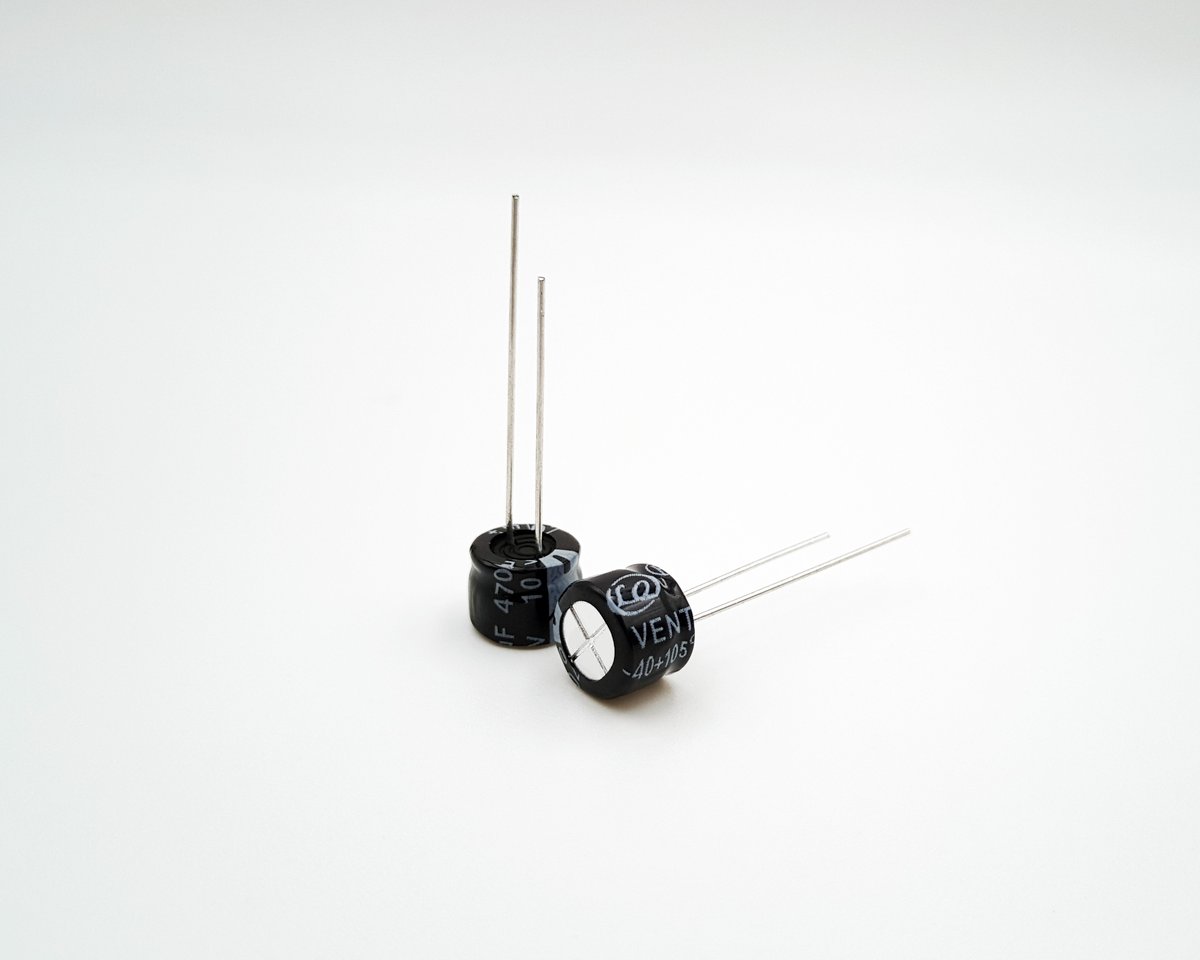 С͵470uF/10V
