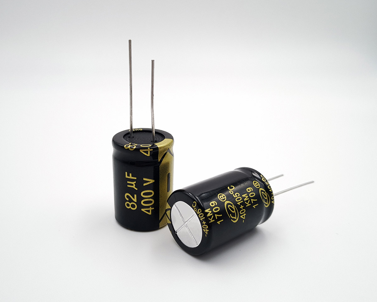82uF 400V