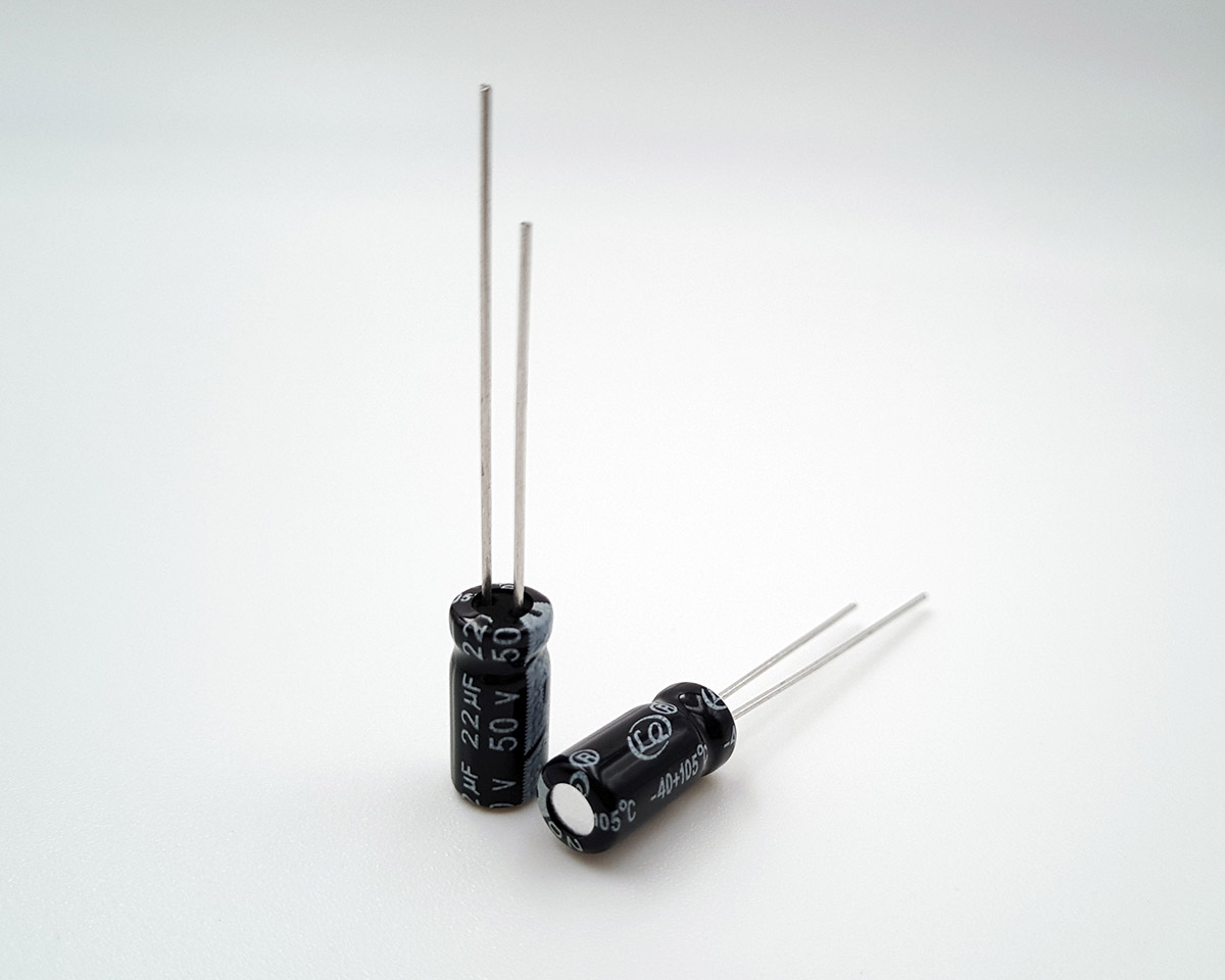 Low-voltage electrolytic capacitor 22uF 50V