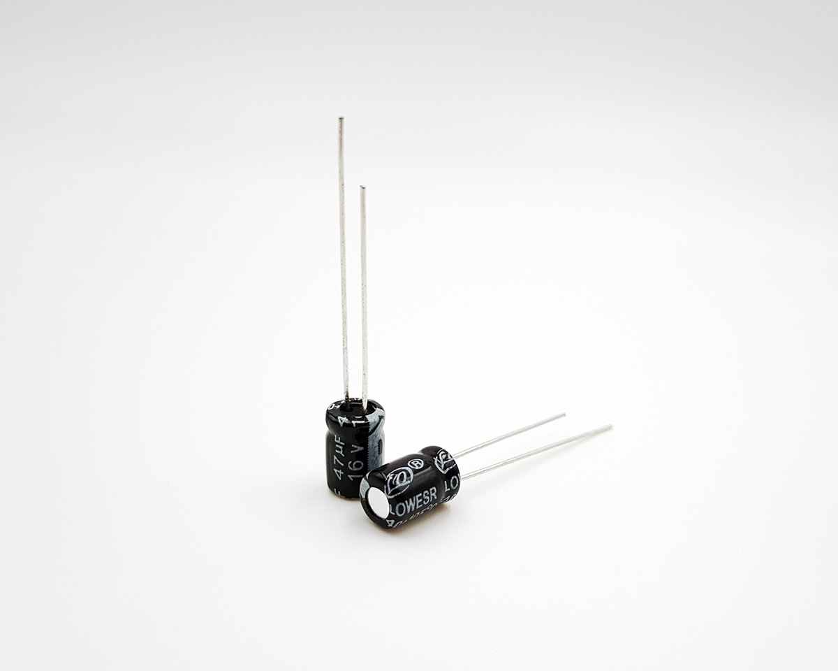 Low-voltage electrolytic capacitor 47uF 16V